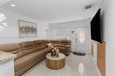 3080 SW 5th St, Miami, FL 33135 - Photo 15