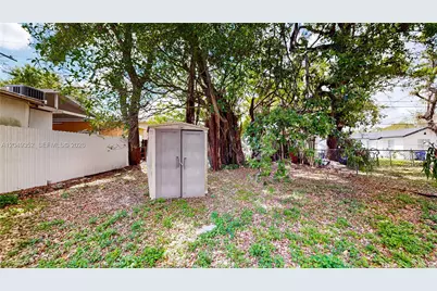 2760 NW 58th St, Miami, FL 33142 - Photo 29