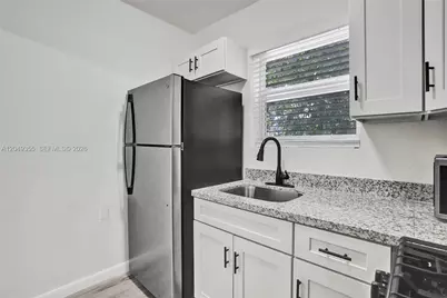 200 NW 13th St #5, Miami, FL 33136 - Photo 1