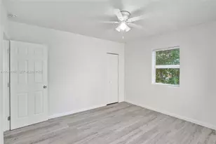 200 NW 13th St, Miami, FL 33136 - Photo 9