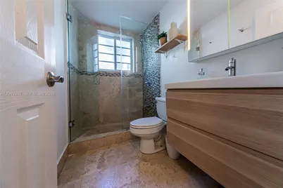 1431 Lincoln Ter #1, Miami Beach, FL 33139 - Photo 23