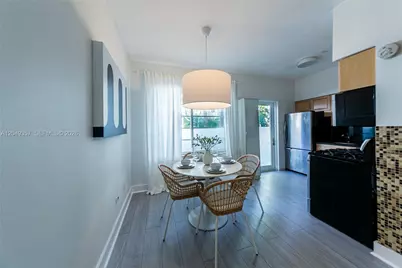 1431 Lincoln Ter #1, Miami Beach, FL 33139 - Photo 7