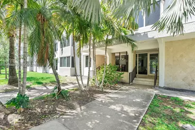 250 180th Dr #158, Sunny Isles Beach, FL 33160 - Photo 5