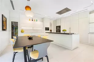 7180 E Lago Dr, Coral Gables, FL 33143 - Photo 13