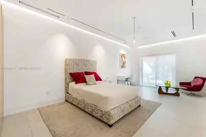 7180 E Lago Dr, Coral Gables, FL 33143 - Photo 45