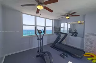 400 N Surf, Hollywood, FL 33019 - Photo 29