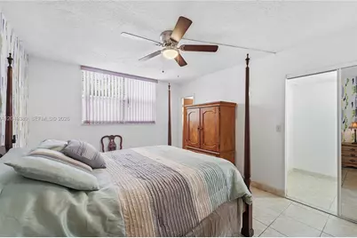 2871 Somerset Dr #103, Lauderdale Lakes, FL 33311 - Photo 17