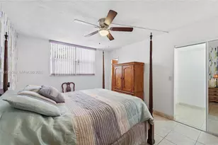 2871 Somerset Dr, Lauderdale Lakes, FL 33311 - Photo 17