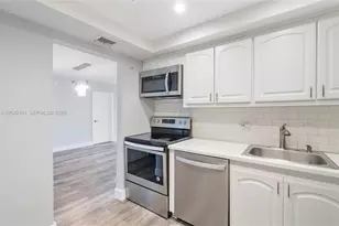 20515 E Country Club Dr, Aventura, FL 33180 - Photo 11