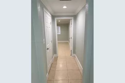 9675 SW 19th St, Miami, FL 33165 - Photo 13