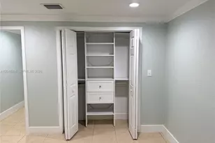 9675 SW 19th St, Miami, FL 33165 - Photo 15