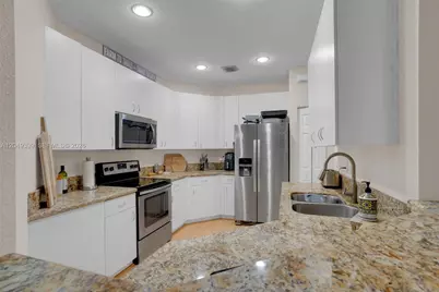 899 Phoenix Way, Weston, FL 33327 - Photo 7
