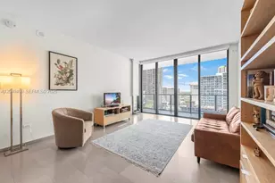 68 SE 6th St, Miami, FL 33131 - Photo 11