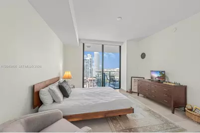 68 SE 6th St #1710, Miami, FL 33131 - Photo 15