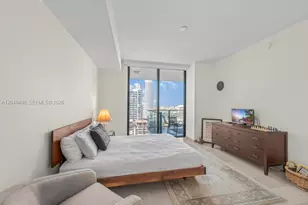 68 SE 6th St, Miami, FL 33131 - Photo 15