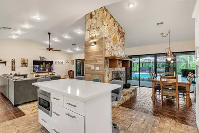 19120 SW 270th St, Homestead, FL 33031 - Photo 9
