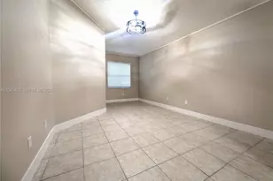 9645 NW 1st Ct, Pembroke Pines, FL 33024 - Photo 9