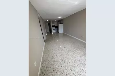 1047 SW 7th St #12, Miami, FL 33130 - Photo 3