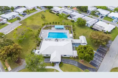 7211 NW 76th St, Tamarac, FL 33321 - Photo 29