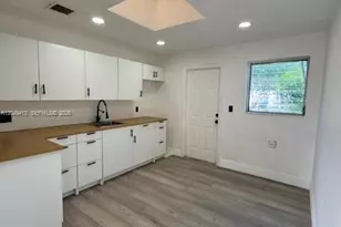 26 Virginia Rd, West Park, FL 33023 - Photo 3