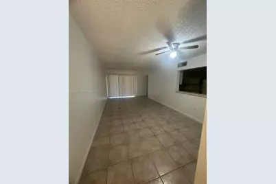 9741 Fontainebleau Blvd #H109, Miami, FL 33172 - Photo 3
