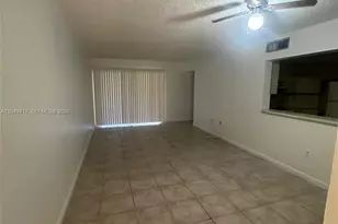 9741 Fontainebleau Blvd, Miami, FL 33172 - Photo 3