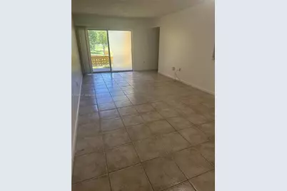 9741 Fontainebleau Blvd #H109, Miami, FL 33172 - Photo 5