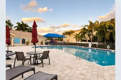 19316 NE 8th Ct, Miami, FL 33179 - Photo 35