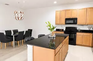 19316 NE 8th Ct, Miami, FL 33179 - Photo 7