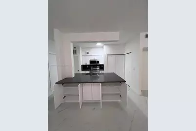 18344 NW 68th Ave #F, Hialeah, FL 33015 - Photo 5