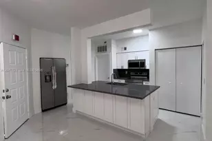 18344 NW 68th Ave, Hialeah, FL 33015 - Photo 7