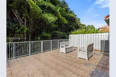10183 NW 43rd Ter, Doral, FL 33178 - Photo 13