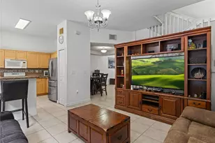 10183 NW 43rd Terrace, Doral, FL 33178 - Photo 9