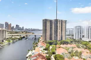 19667 Turnberry Way, Aventura, FL 33180 - Photo 43