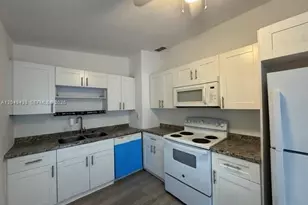 4221 SW 39th St, West Park, FL 33023 - Photo 15
