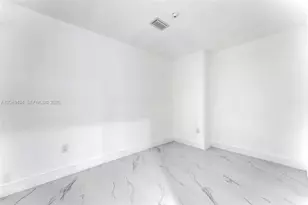 700 NE 24th St, Miami, FL 33137 - Photo 27