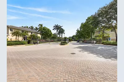 2475 W Cordoba Bnd, Weston, FL 33327 - Photo 79