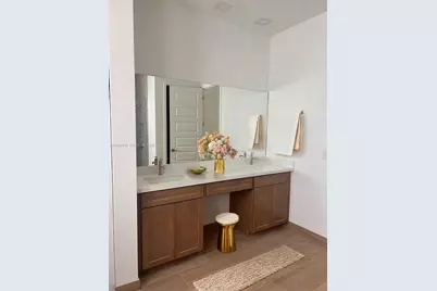 24440 SW 209th Pl, Homestead, FL 33031 - Photo 9