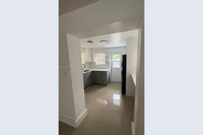 8990 NW 5th Ave #8990, El Portal, FL 33150 - Photo 9