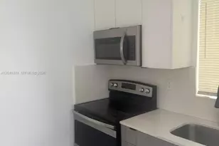 8990 NW 5th Ave, El Portal, FL 33150 - Photo 17