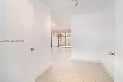 8124 SW 87th Ter, Miami, FL 33143 - Photo 19