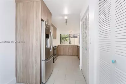 8124 SW 87th Ter, Miami, FL 33143 - Photo 17