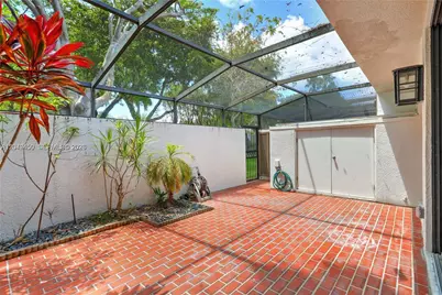 8124 SW 87th Ter, Miami, FL 33143 - Photo 27