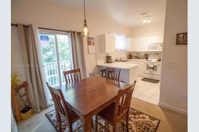 2728 NE 3rd Ct #206, Homestead, FL 33033 - Photo 3