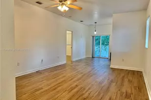 2728 NE 3rd Ct, Homestead, FL 33033 - Photo 3