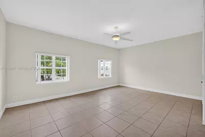 704 SW 1st Ave, Pompano Beach, FL 33060 - Photo 17