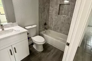 6140 SW 39th St, Miramar, FL 33023 - Photo 7