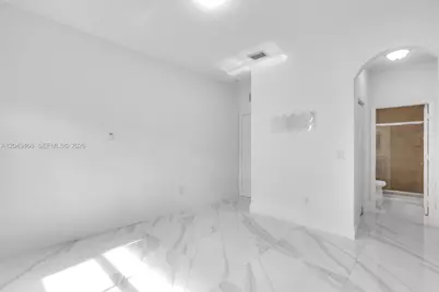 8850 NW 99th Path, Doral, FL 33178 - Photo 15