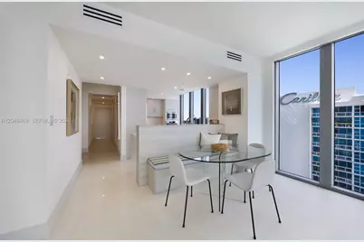 6799 Collins Ave #1402, Miami Beach, FL 33141 - Photo 9