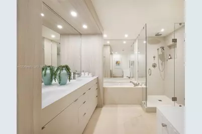 6799 Collins Ave #1402, Miami Beach, FL 33141 - Photo 21